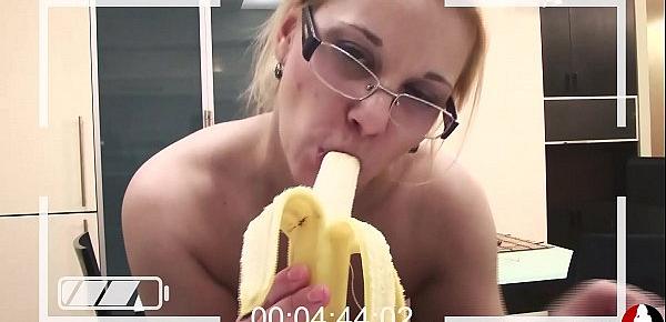  Cuckold My wife blows a banana
